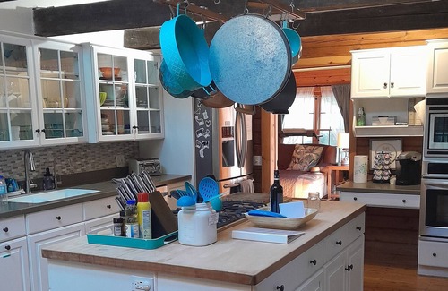 Belmar Casa | Beach Cabin With Pool- Only 4 Miles From The Beach