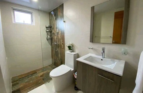 Santa Cruz Cabina | Beach Cave Conchal