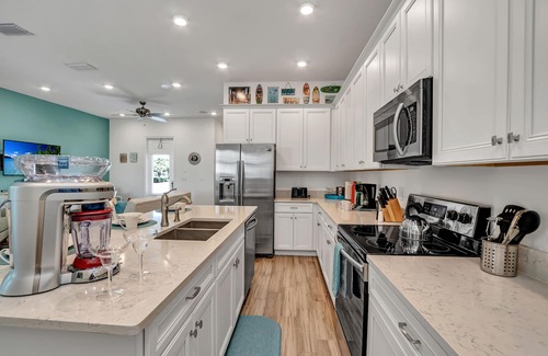 West Kissimmee Cabaña | Beach-Chic, Margaritaville Cottage w/ Private Pool!