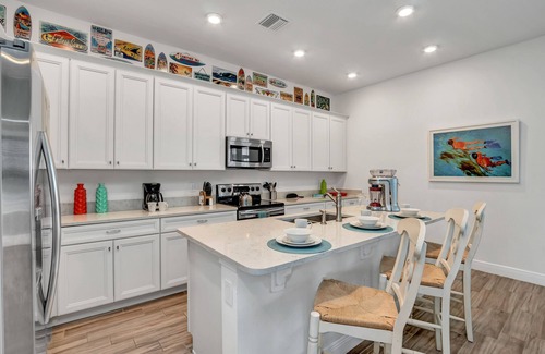 West Kissimmee Cabaña | Beach-Chic, Margaritaville Cottage w/ Private Pool!