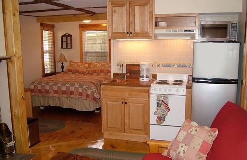 Lincolnville Hotel | Beach Cottage Inn