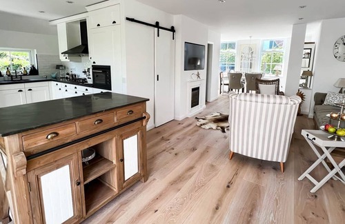 Heel Casa | Beach Cottage