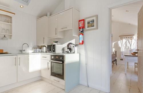 Hele Complejo | Beach Cove Coastal Retreat