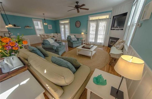 Olivia Beach Casa | Beach Dreams OB Three-Bedroom Home