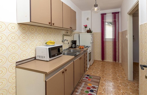 Vintijan Apartamento | Apartamento frente a la playa en Pula.