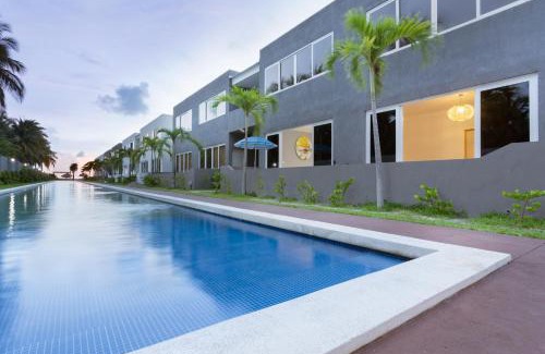 Costa Del Sol Apartamento | Beach front Blue Summer Apartment Costa Del Sol