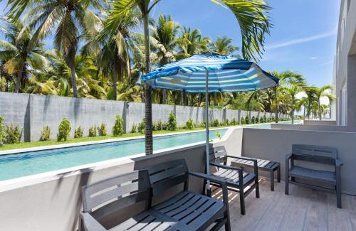 Costa Del Sol Apartamento | Beach front Blue Summer Apartment Costa Del Sol