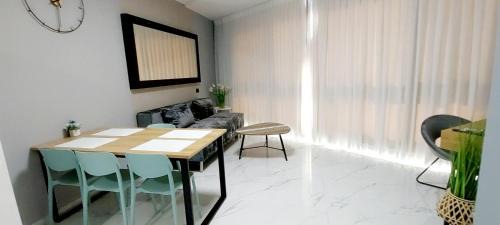 Bat Yam Apartamento | beach front tel aviv bat yam apartment -hotel 39