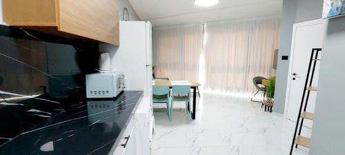 Bat Yam Apartamento | beach front tel aviv bat yam apartment -hotel 39
