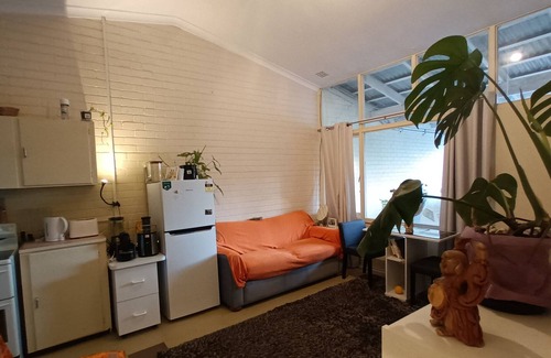 Rockingham Apartamento | Beach holiday unit 1min from the beach with a garden and an office!