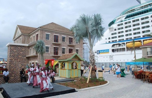 Florence Hall Village Apartamento | Beach House, Cozy 2 Bedroom Flat