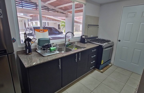 Nueva Gorgona Casa | Casa a pocos metros de la playa, Con área social y un exclusivo club de playa