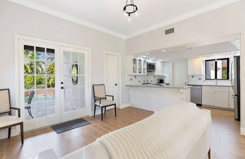 Vero Beach Casa | Beach House in exclusive gated Community- 4 bedroom POOL, 1st floor Bedroom/Bat