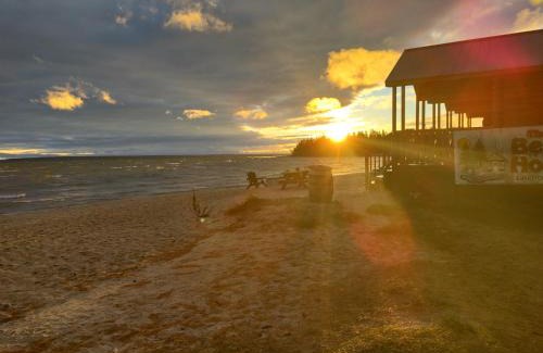 Mackinaw City Complejo | Beach House Lakeside Cottages