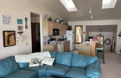 Pentwater Cabaña | Beach house on Lake Michigan 5 minutes from Pentwater!