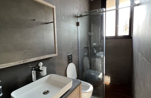 Halat Complejo | Beach House RoofTop 2 BR 24/7 power @ Gondola Marine