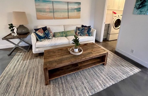Kailua Casa | Beach House steps from Kailua Beach