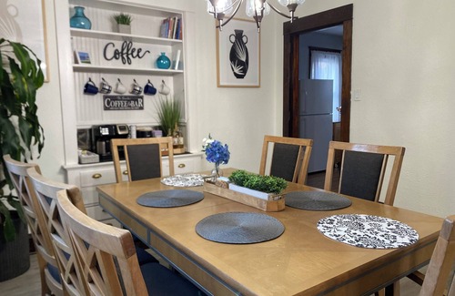 Sheboygan Casa | Beach Lake House walking disance to lake Close to Downtown & South Pier 4BR 2BA