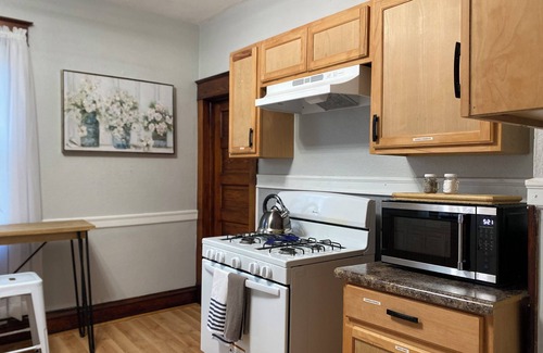 Sheboygan Casa | Beach Lake House walking disance to lake Close to Downtown & South Pier 4BR 2BA