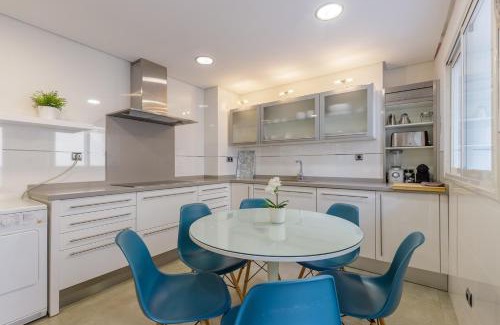 La Malagueta Apartamento | Beach Malagueta by Caleta Homes