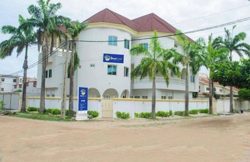 Littoral Department Apartamento | Beach Sand Hotel & Resort, Cotonou Deluxe Room 4