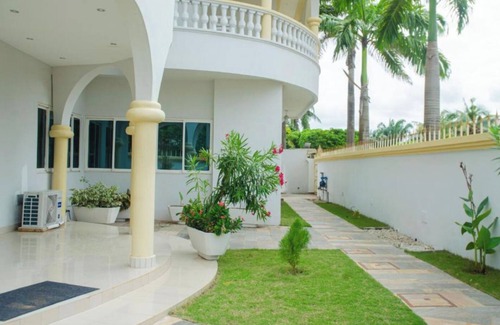 Littoral Department Apartamento | Beach Sand Hotel & Resort, Cotonou Standard King Room 2