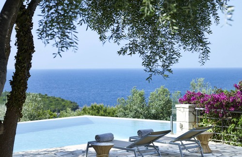 Sivota Villa | villa con piscina tranquila junto a la playa