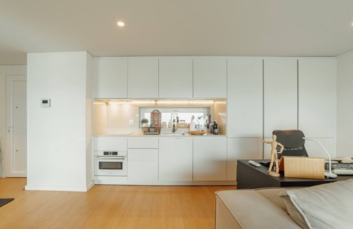 Canidelo Apartamento | Beach SUN Apartment by Vacationy