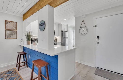 Saint Helena Island Condominio | Beach Therapy! - Condo on Harbor Island, E Building