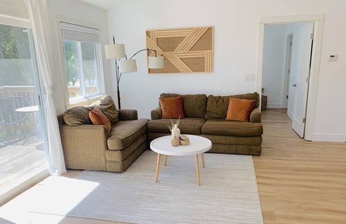 La Selva Beach Apartamento | Beach Town Country Stay - 10 minute drive to the beach!