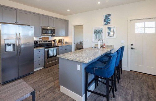 Half Moon Bay Casa | Beach Town Home w/Hot Tub - Walk to Beaches, Downtown, Activities and more