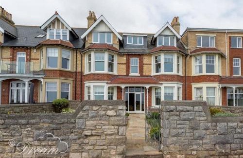 Weymouth Casa | Beach View Apartment 3