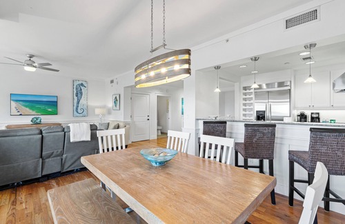 WaterSound Beach Condominio | Beach Views, Gulf Front, Large Pool, 30A Watersound Gated Community