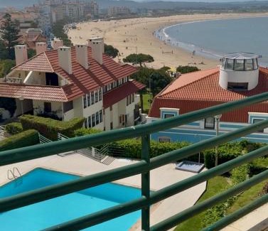 Sao Martinho do Porto Apartamento | Beach Views-Ocean Breeze-Duplex Dreams