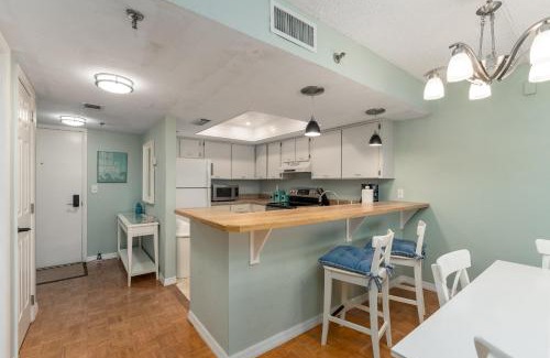 Ormond-by-the-Sea Casa | Beach views with top complex amenities and covered parking!