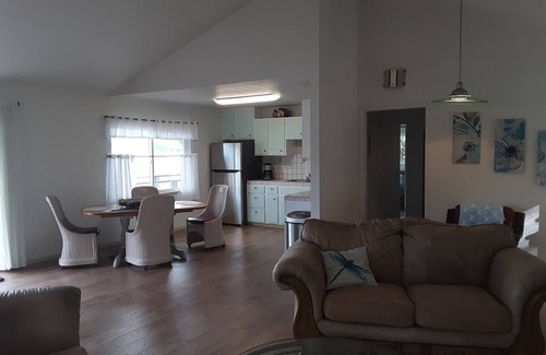 Clearlake Casa | Beach? yes... Location? different-exceptional.....A Comfortable home? yes...