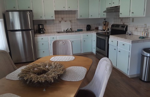 Clearlake Casa | Beach? yes... Location? different-exceptional.....A Comfortable home? yes...