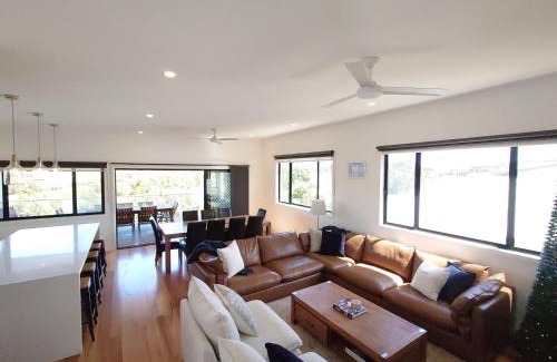 Smiths Beach Casa | Beachcomber Sunset