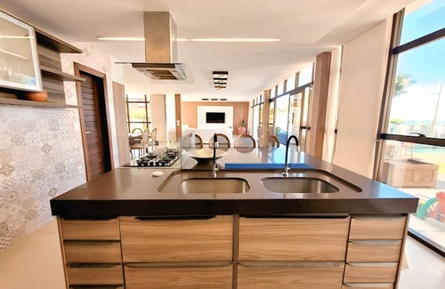 Camboinha Casa | Beachfront mansion with swimming pool in João Pessoa