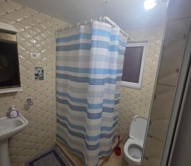 Himare Apartamento | Beachfront