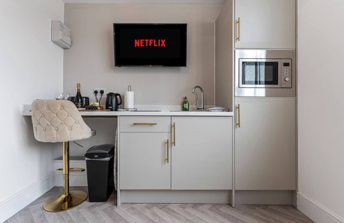 Redcar Hotel | Beachfront Aparthotel, Deluxe Apartment with free parking #4