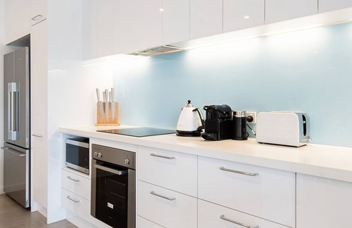 Rosebud Apartamento | Beachfront Apartment with lots of Wow