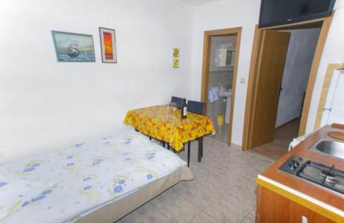 Ivan Dolac Apartamento | Beachfront Apartments Pla a - One Bedroom Apartment A3