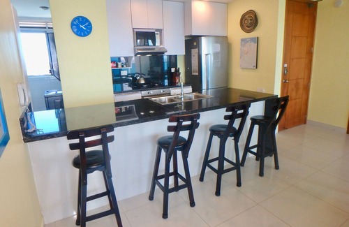 El Cabrero Apartamento | Apt frente al mar con piscina; Fabuloso balcón y vistas al mar; Pasos a la ciudad vieja!