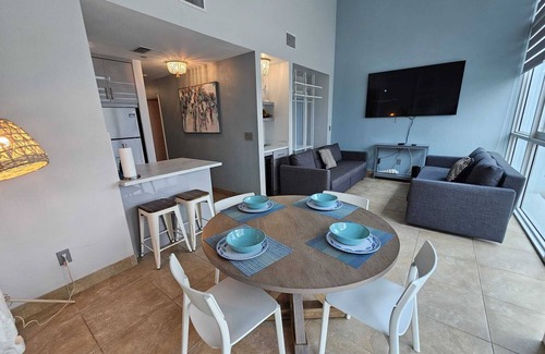 Mid Beach Apartamento | Beachfront Condo-Hotel 1 Bedroom with free parking