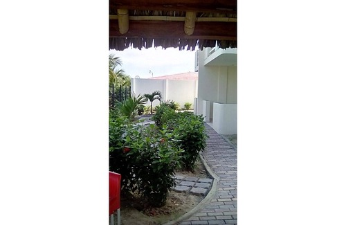 Canoa Condominio | Condominio frente a la playa; piscina infinita; Magníficas vistas