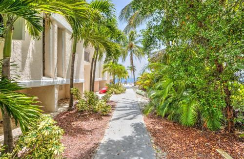 Marathon Apartamento | Beachfront Condo on Coco Plum Beach