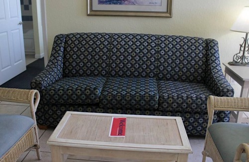 Bostroms Complejo | Beachfront Dream! 2 Convenient Units w/Kitchen, Shop at Volusia Mall