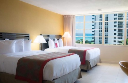 Sunny Isles Beach Hotel | Beachfront Escape at Marco Polo Beach Resort! Gym, Pool