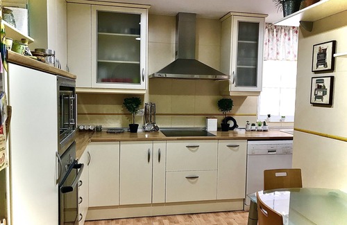 Aguilas Casa | Casa en primera línea de playa. WIFI. Smart TV 55”